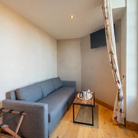 Hotell Chateau De Loubejac 3*