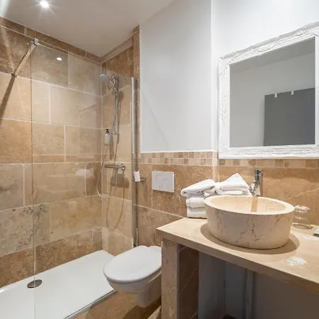 Chateau De Loubejac Hotell 3*