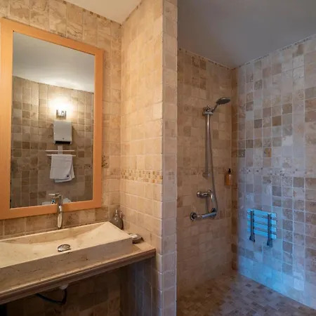 Hotell Chateau De Loubejac Lamothe-Capdeville