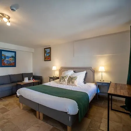 Chateau De Loubejac 3* Lamothe-Capdeville