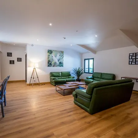 Отель Chateau De Loubejac Lamothe-Capdeville