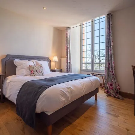 Chateau De Loubejac Hotel