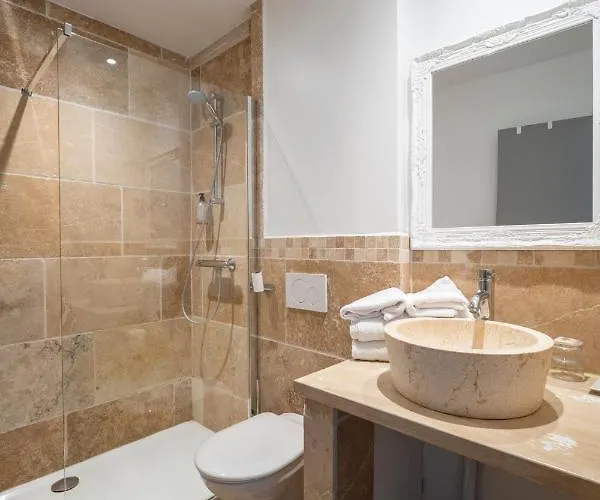 Château De Loubéjac Hotel 3*