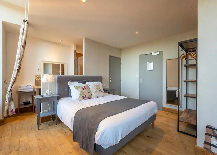 Château De Loubéjac 3*