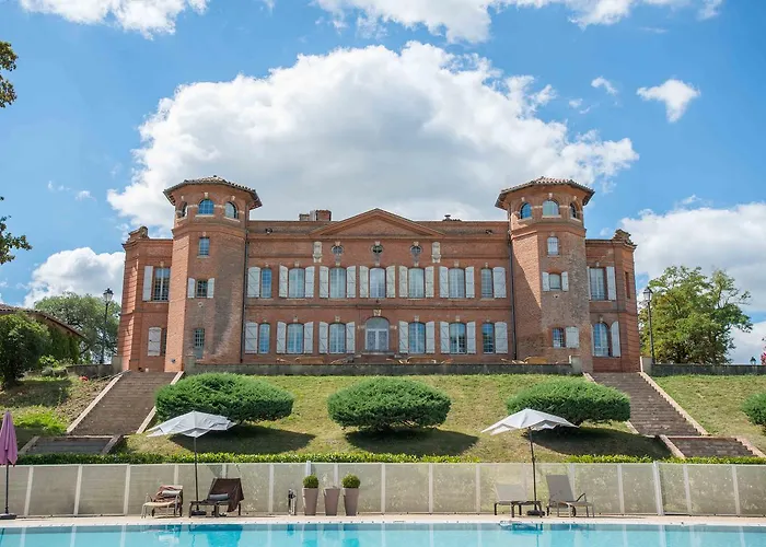 Château De Loubéjac 3*