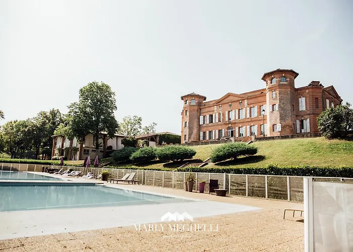 Château De Loubéjac Hotel 3*