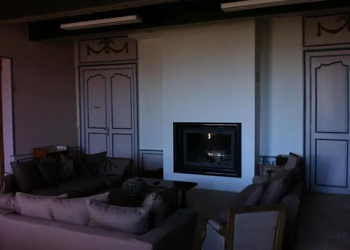 Hotel Château De Loubéjac 3*